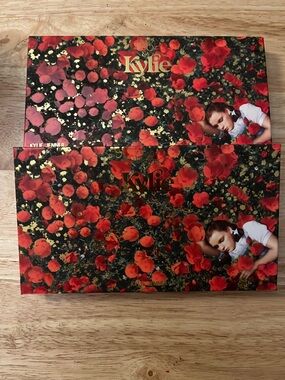 Kylie Cosmetics + Wizard of Oz Eyeshadow Palette - Red Floral Design